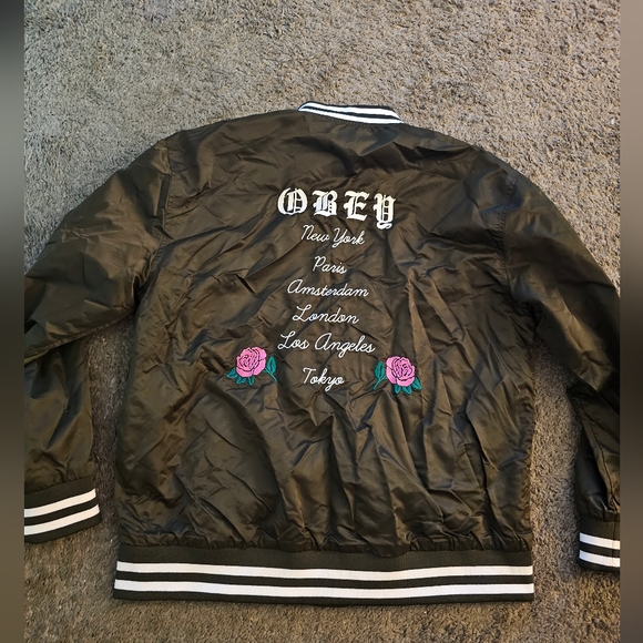 Obey Women’s Hooligans Street Varsity Olive Green Jacket Size Med - Picture 3 of 7